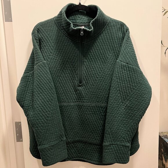 GapFit Quilted Jacquard Half-Zip Pullover - Picture 2 of 5